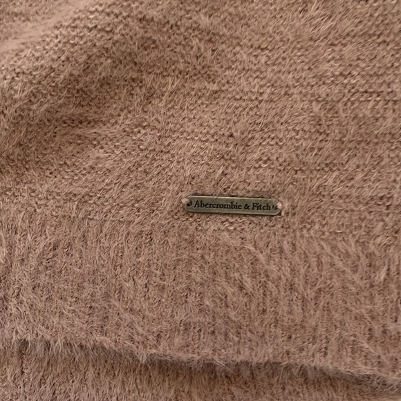 Abercrombie sweater - Picture 3 of 5